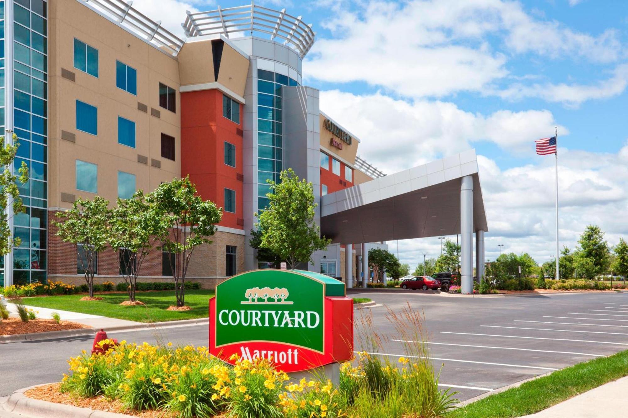 Courtyard Minneapolis Maple Grove Arbor Lakes Exterior foto